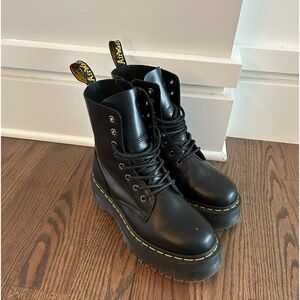 Dr.Marten Jadon Boots